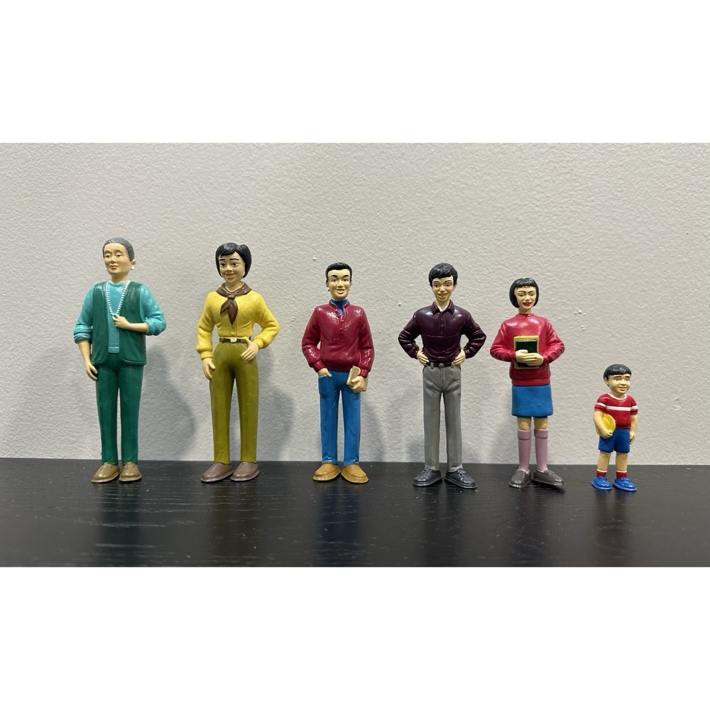 6 Piece Figures Asian American Family  Grandma,  Parents Kids Creative Minds - Picture 2 of 5